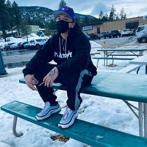 Meet your Posher, Erick